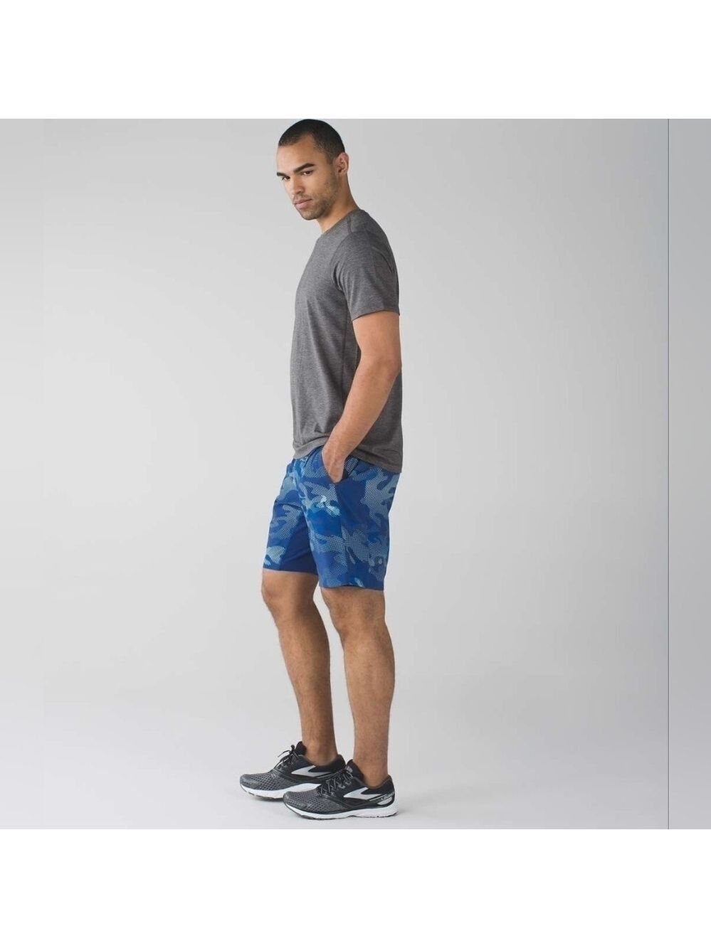 Lululemon T.H.E. Short 9" (removed lining) size M in VGUC